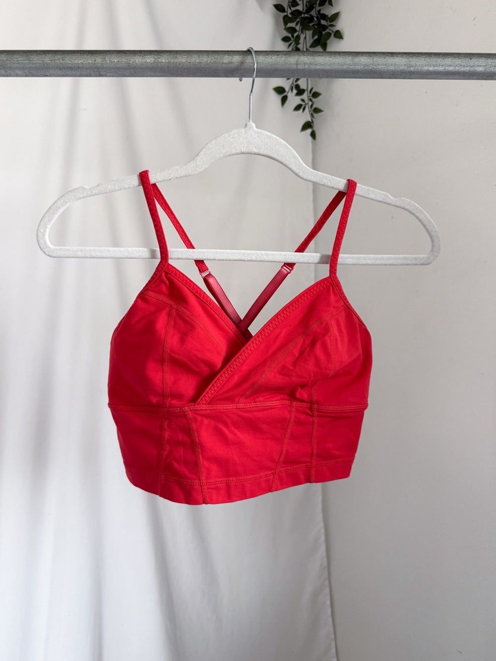 Lululemon rehearsal bra- size 6